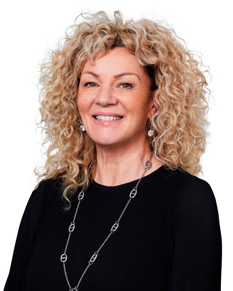 Dentist in Melbourne VIC Vicki